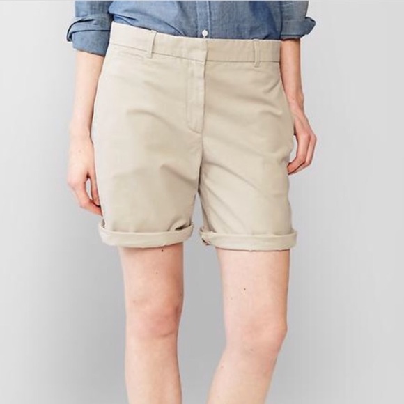 khakis by gap boyfriend roll up